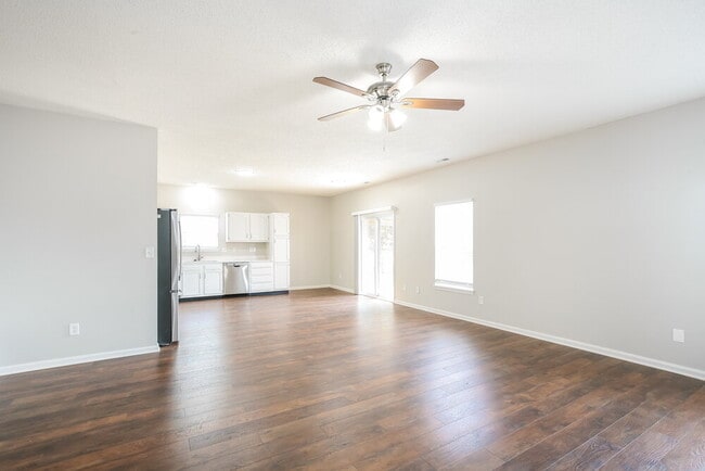 Building Photo - 3500 Limelight Ln