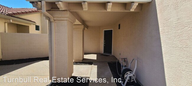 Building Photo - 3 br, 2.5 bath House - 5125 DE LA ROSA DR
