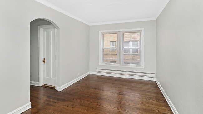 Foto del edificio - 846 W Ainslie St