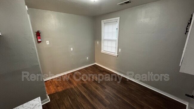Foto del edificio - 3616 N Lloyd Cir