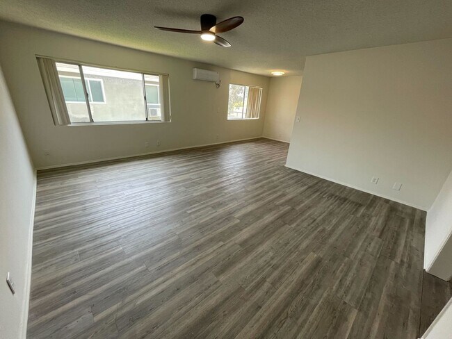 Building Photo - Springfield Apartments - 1360