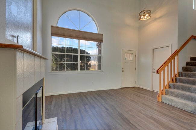 Building Photo - 6238 St Josephs Ct NW