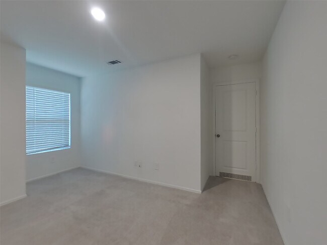 Foto del edificio - 17527 Grand Fir Ln