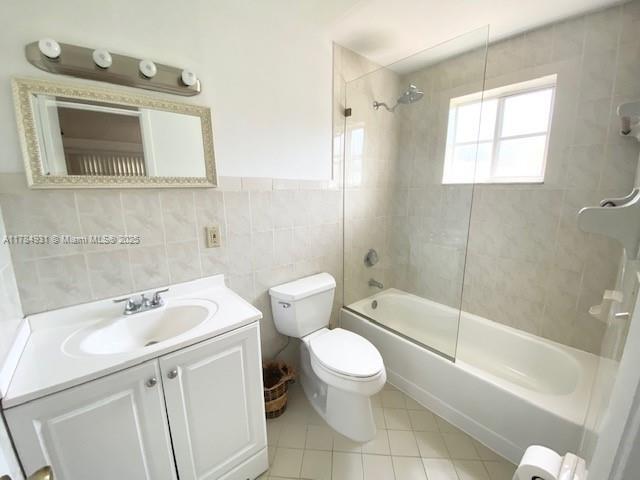 Building Photo - 2901 SW 117th Ct