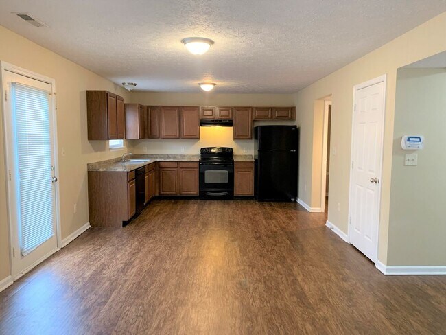 Building Photo - Spacious Decatur Township House with a Loft