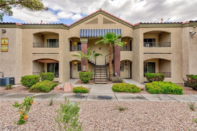 Building Photo - 7885 W Flamingo Rd