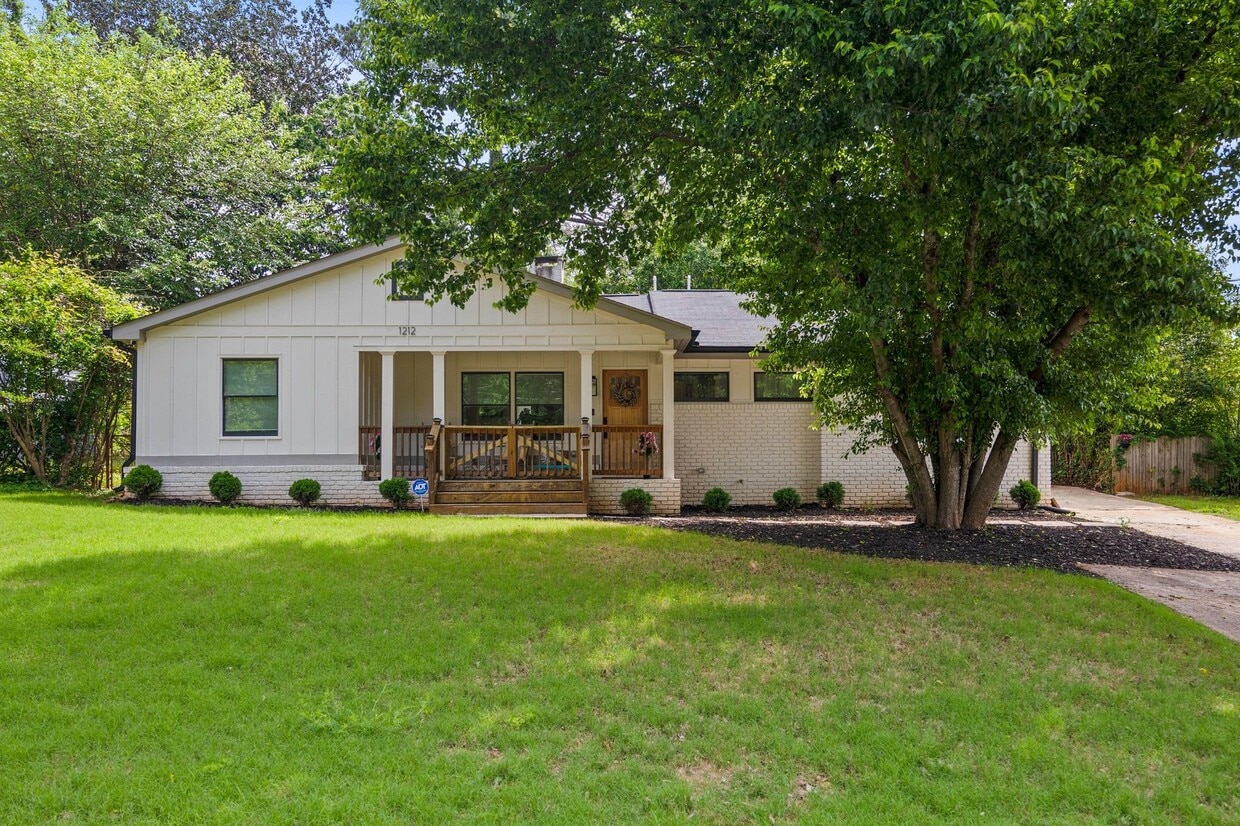 Photo - 1212 Richard Rd (Decatur, GA)