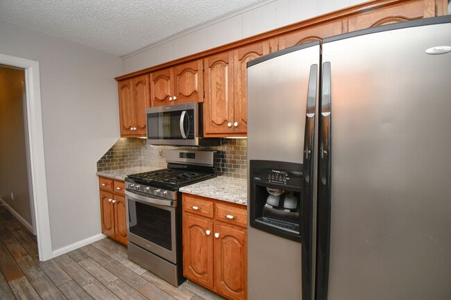 Foto del edificio - Charming 3-bedroom, 2-bath home in the highly sought-after Bixby School District