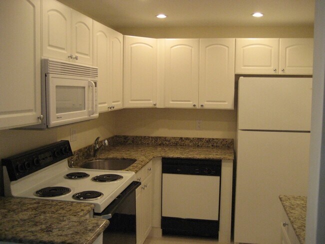 Foto del edificio - 490 NW 20th St