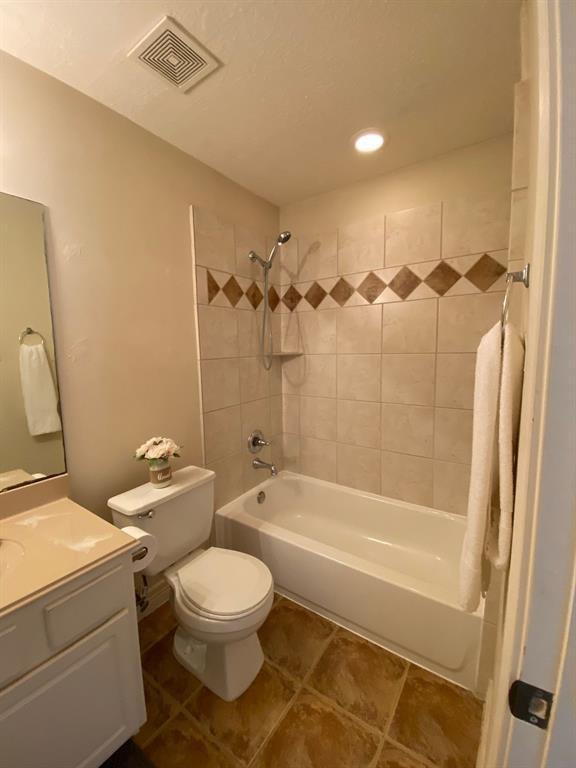 Foto del edificio - Beautifully maintained 3-bedroom, 3.5-bath townhome