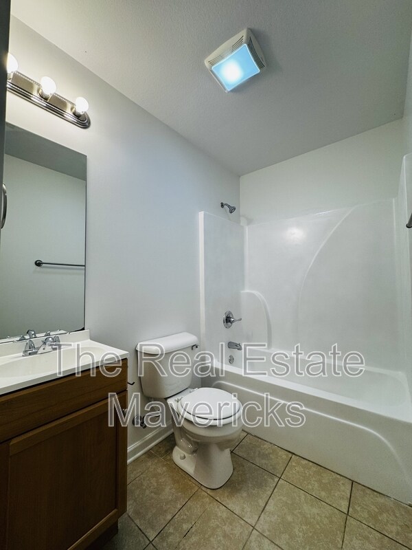Foto del edificio - 4621 Kirkland Ave