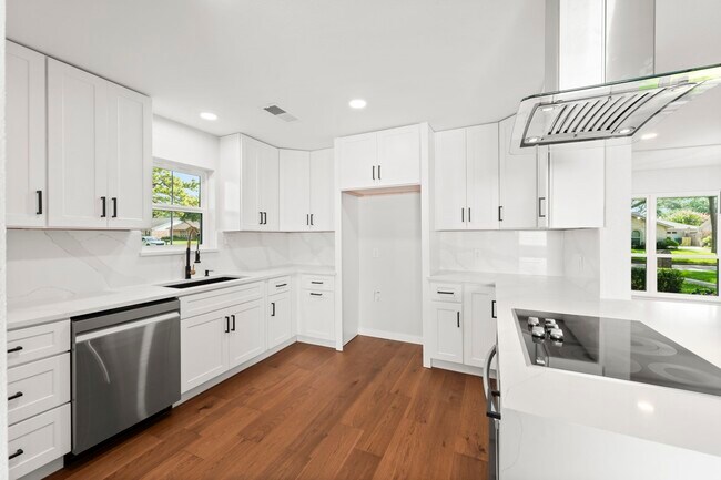 Foto del edificio - 2535 Southwick St