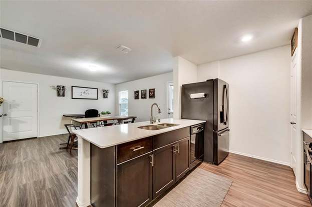 Building Photo - 5529 McClelland St