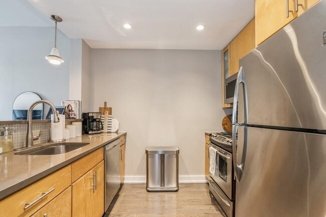 Foto del edificio - 3312 Hudson Ave