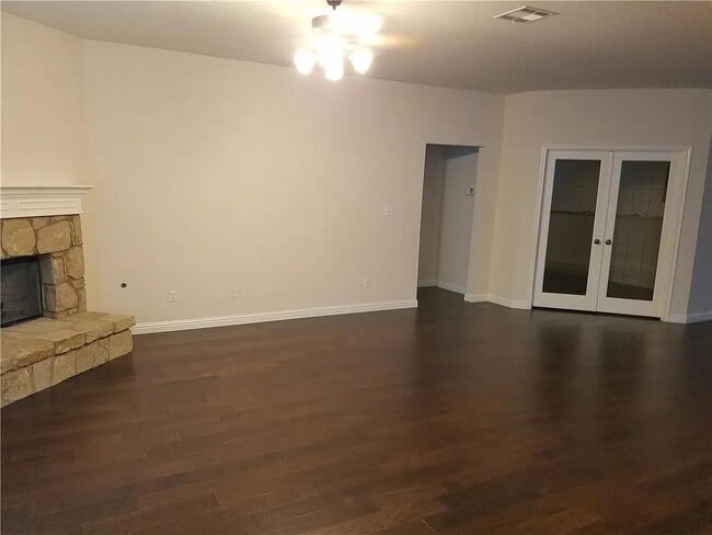 Building Photo - 9417 Castle Pines Dr