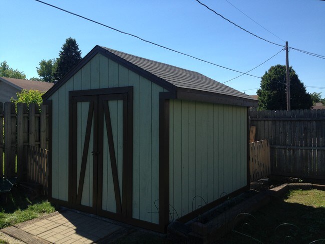 Building Photo - 2530 Redfox Dr