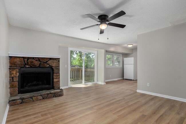 Foto del edificio - Charming 3 bedroom house in Springfield,MO!