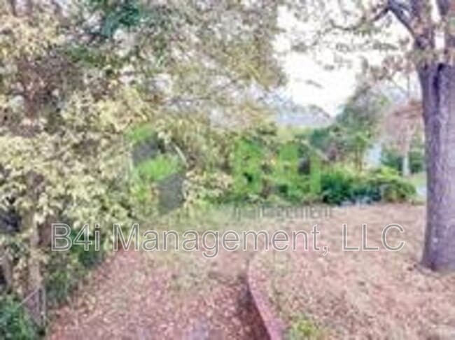 Foto del edificio - 800 Fulton Ave