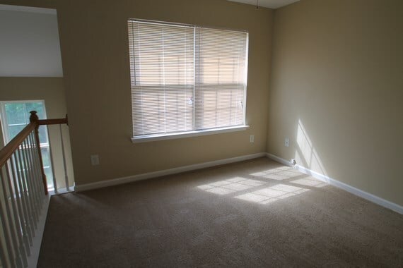 Foto del edificio - Exclusively Offered by Muse Realty, LLC