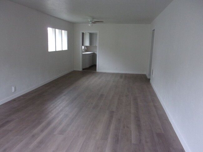 Foto del edificio - 3bd 1ba Home