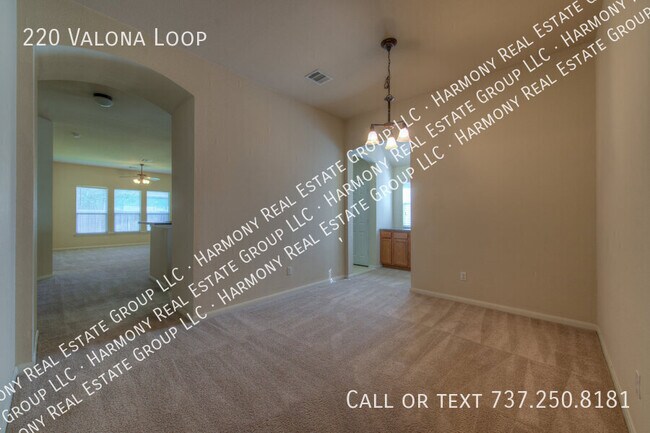 Building Photo - 220 Valona Loop