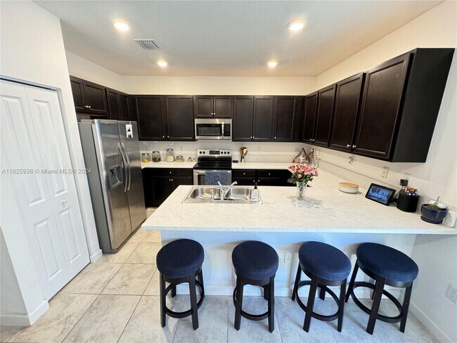 Building Photo - 11371 SW 250th Terrace