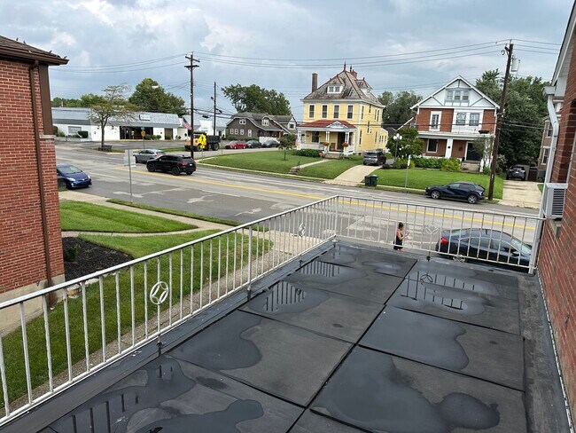 Foto del edificio - 619 S Fort Thomas Ave