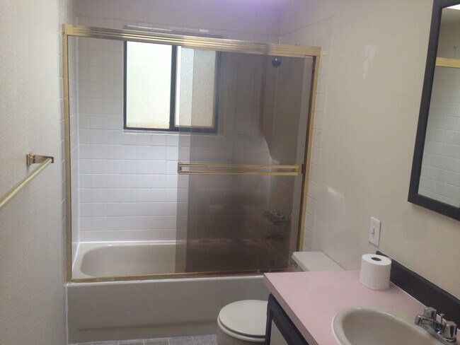 Foto del edificio - Charming 3 Bedroom/1 bath house in Wedgwoo...