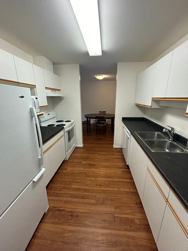 Photo du bâtiment - 45222 Watson Rd