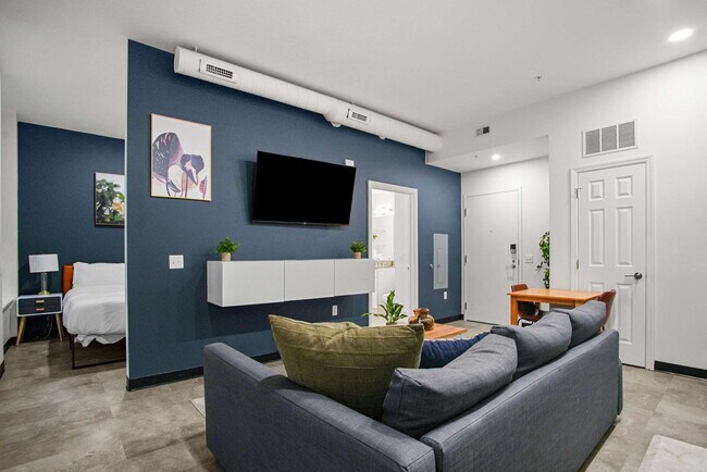 Building Photo - 209 9th St