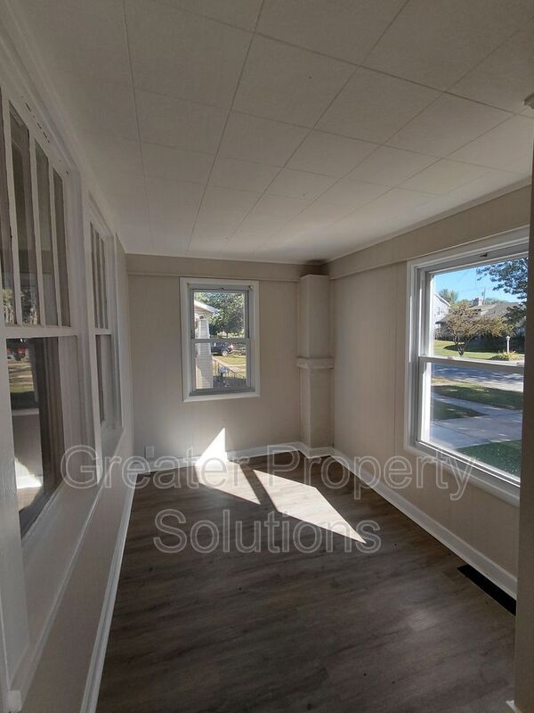 Foto del edificio - 6624 Jefferson Ave
