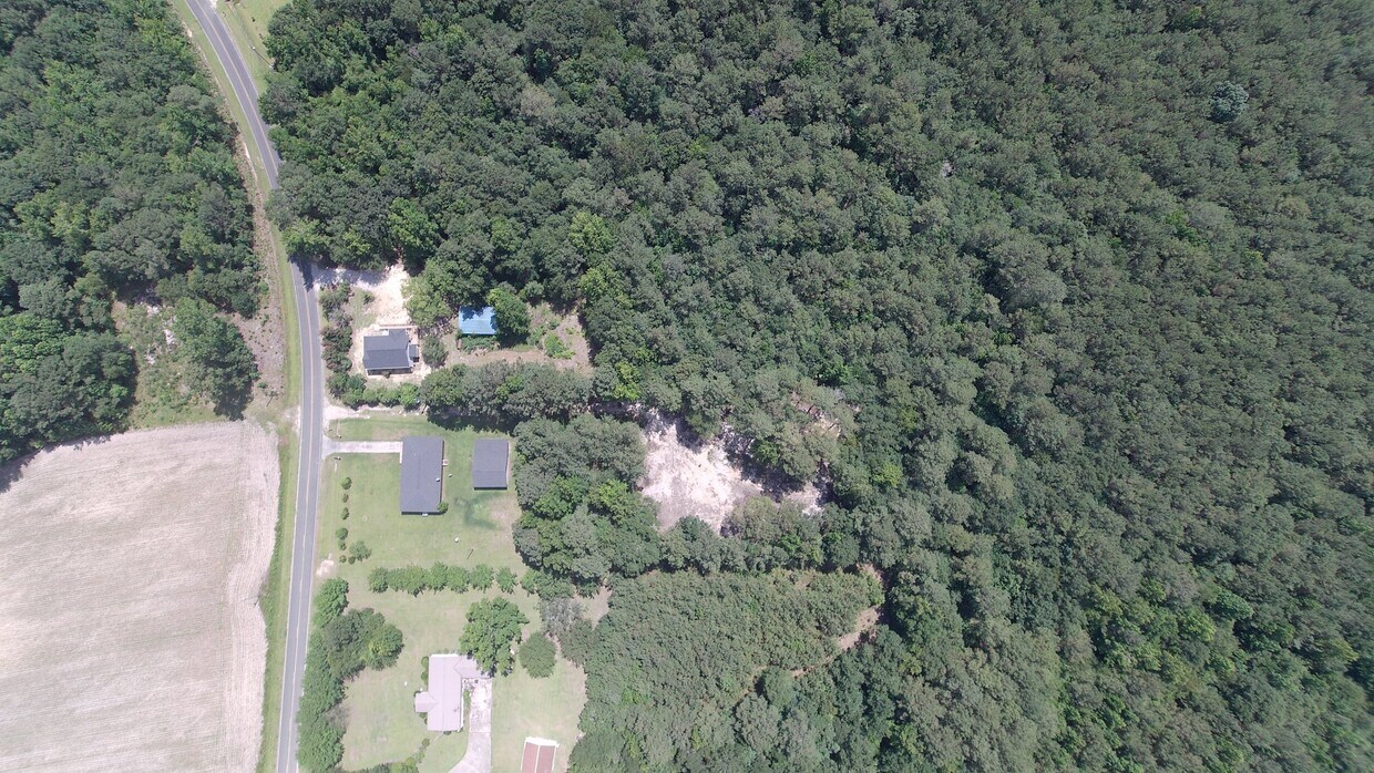 Foto del edificio - 1104 Quill Moore Rd