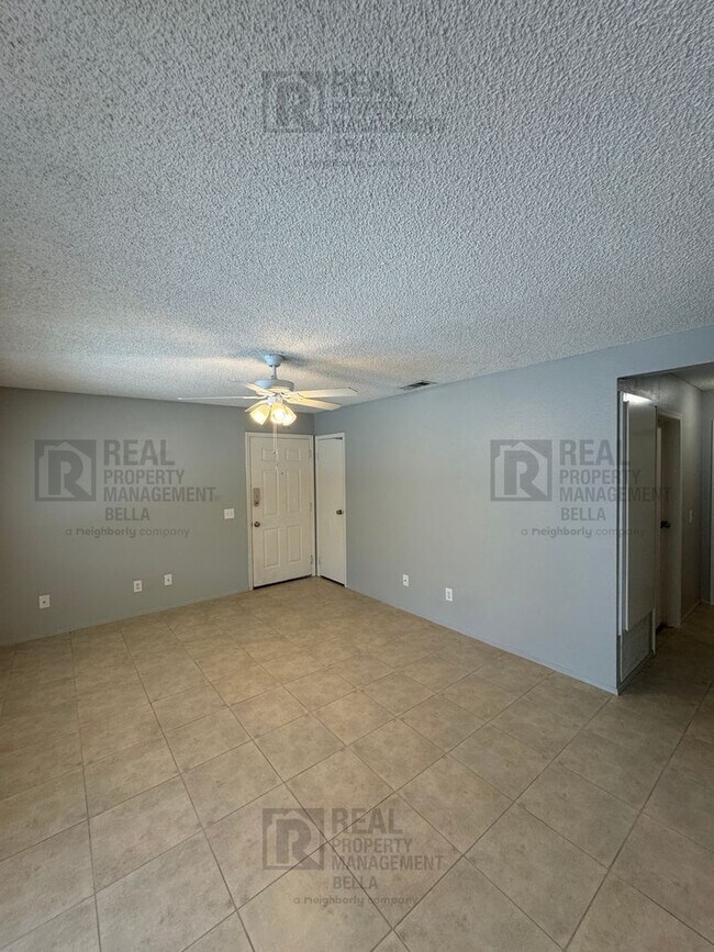 Foto del edificio - Move-In Ready 2-Bed, 2-Bath in Lake Elsinore