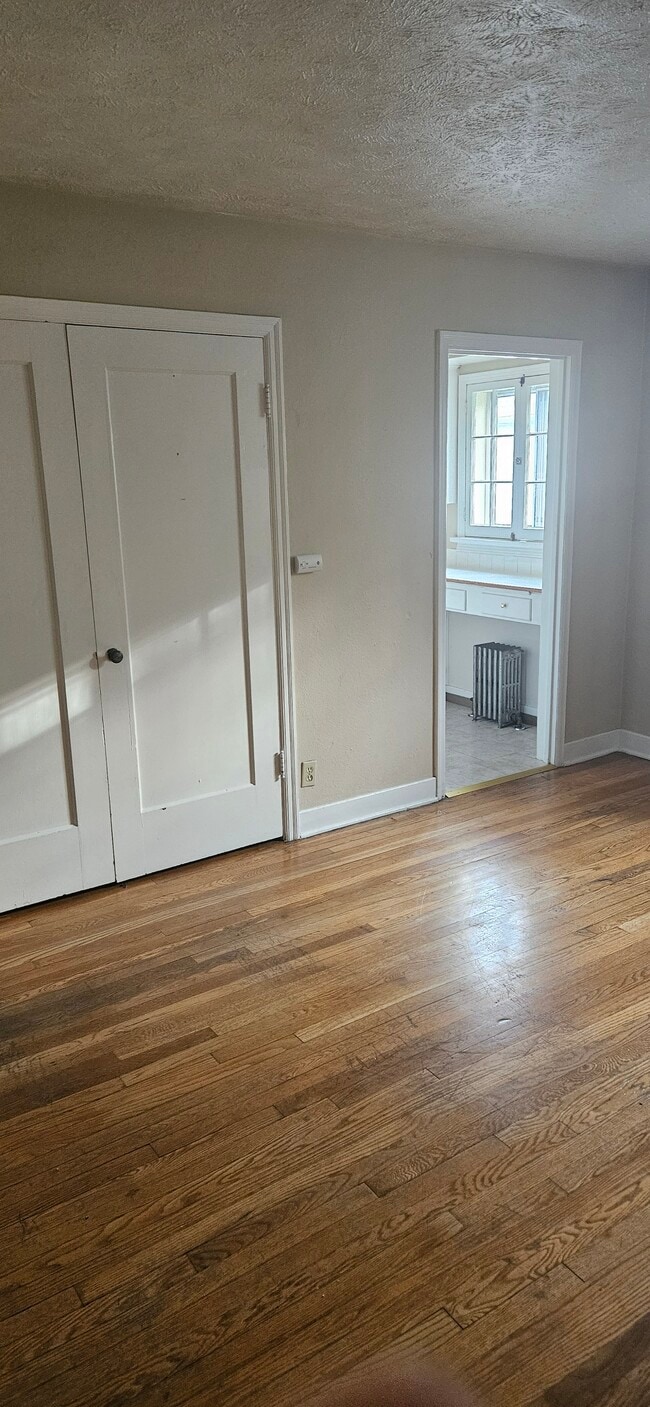 Sala de estar - 1740 W Riverside Ave