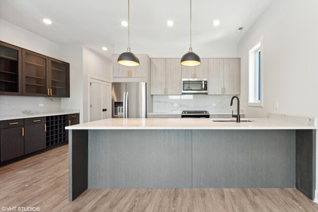 Foto del edificio - 4336 S Vincennes Ave