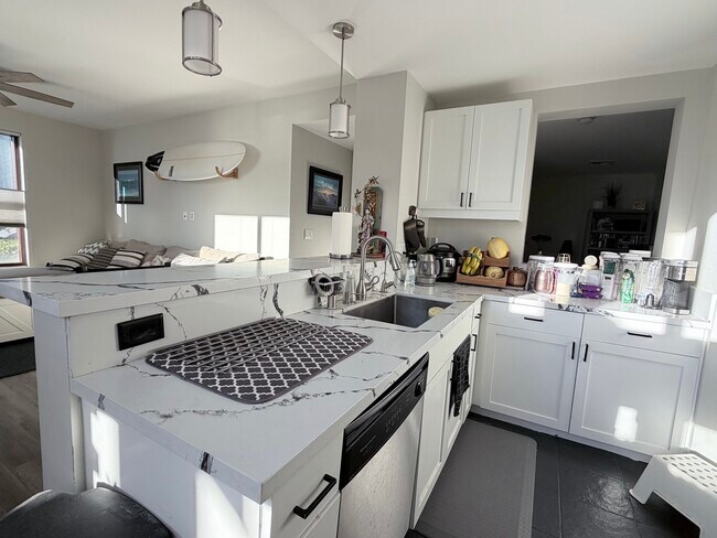 Foto del edificio - 1150 J St