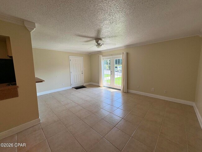 Foto del edificio - 2100 W Beach Dr