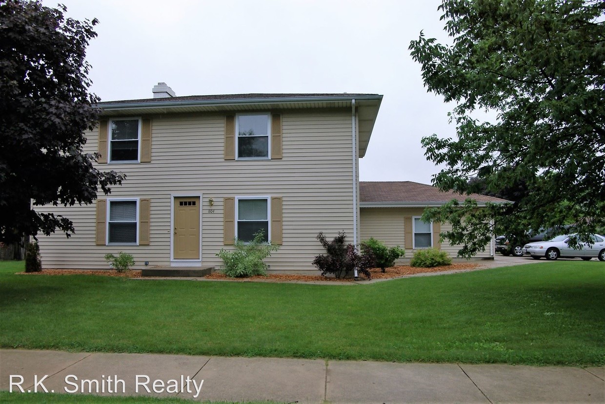 Primary Photo - 3705 Park View Dr