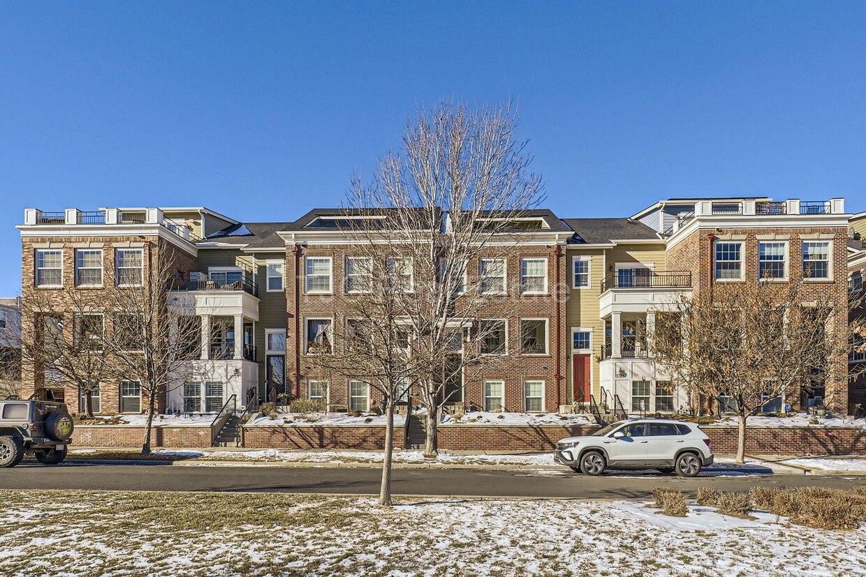 Primary Photo - Two Balconies!