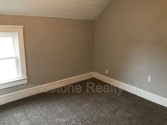 Foto del edificio - 1625 E 34th St