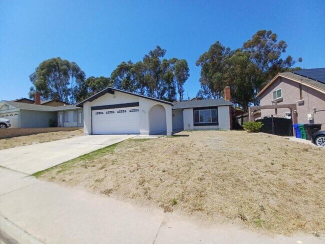 Building Photo - 7250 Viewcrest Dr