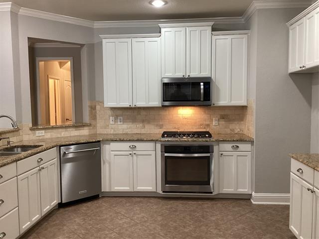 Foto del edificio - 9756 Sinclair St