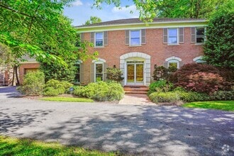 Building Photo - 7804 Lonesome Pine Ln