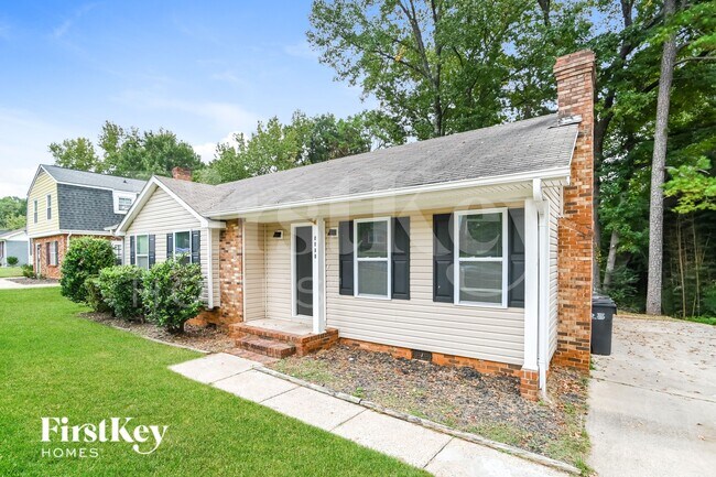 Foto del edificio - 5507 Lawrence Orr Rd