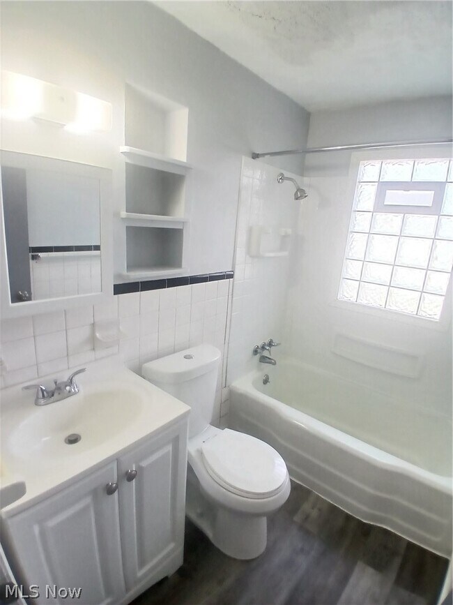 Building Photo - 5247 Old Oxford Ln