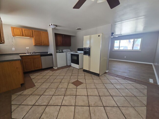 Foto del edificio - For Rent in Huber Heights Ohio - 3 Bedroom, 1 Bathroom