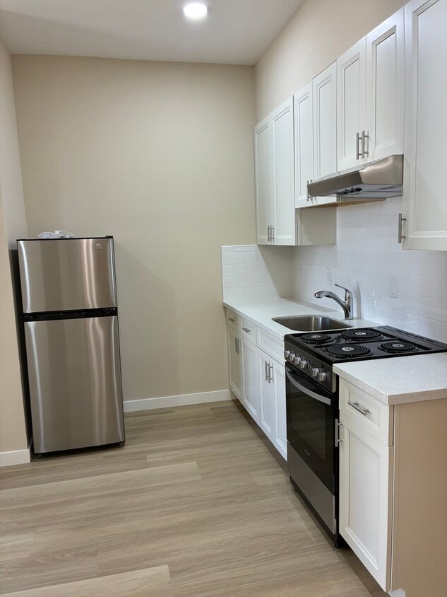 Photo - 1012 GRANT AVE-3B