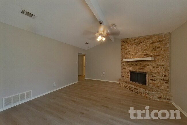 Foto del edificio - 3029 Meadowmoor St