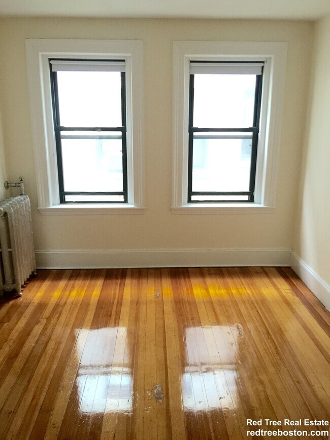 Foto del edificio - 21 Brighton Ave