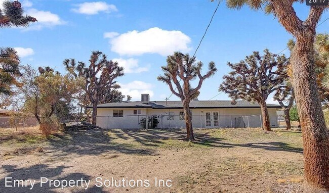 Building Photo - 3 br, 1.5 bath House - 56492 Desert Gold Dr